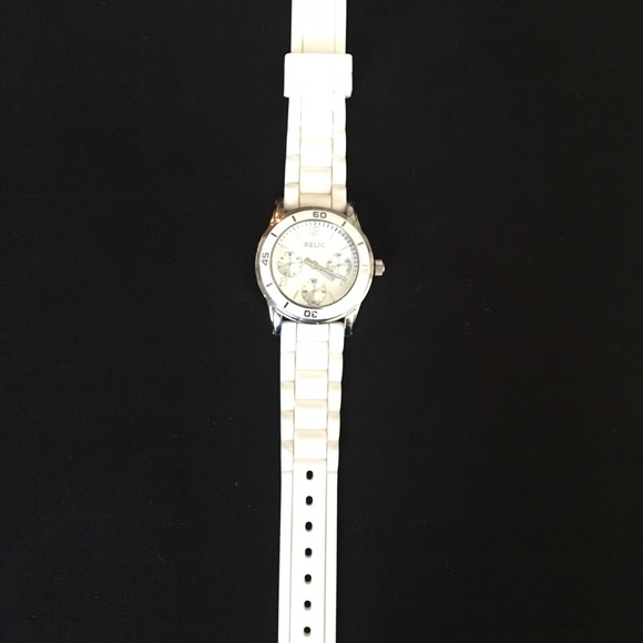 RELIC w/Working battery/ water resistant - Picture 2 of 5